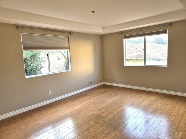 335 S Sierra Madre 105A, Pasadena, CA 91107