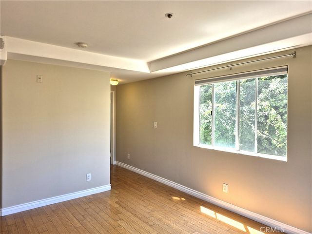 335 S Sierra Madre 105A, Pasadena, CA 91107