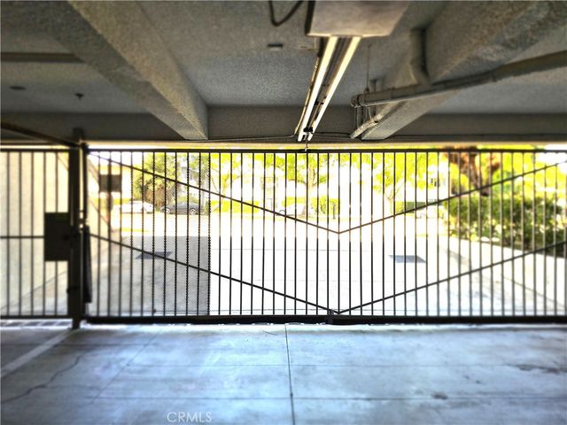 335 S Sierra Madre 105A, Pasadena, CA 91107