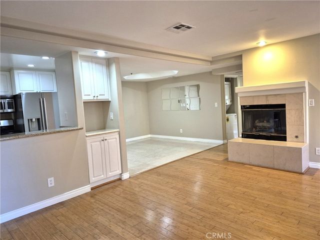 335 S Sierra Madre 105A, Pasadena, CA 91107