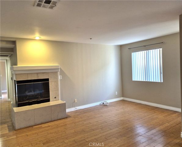 335 S Sierra Madre 105A, Pasadena, CA 91107