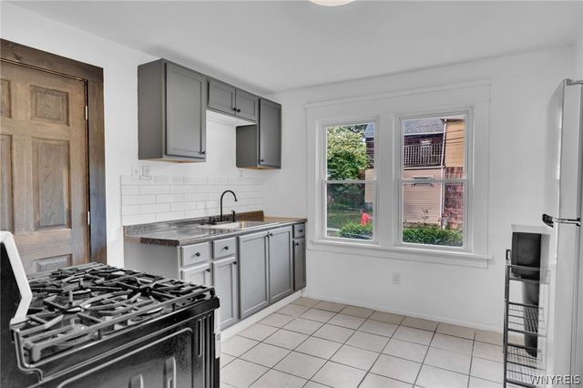 468 Kensington Avenue, Buffalo, NY 14214