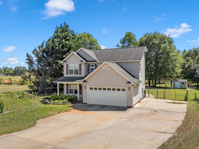 532 Tut Court, Woodruff, SC 29388