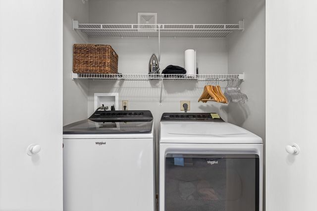 468 Heartland Court, Chanhassen, MN 55317