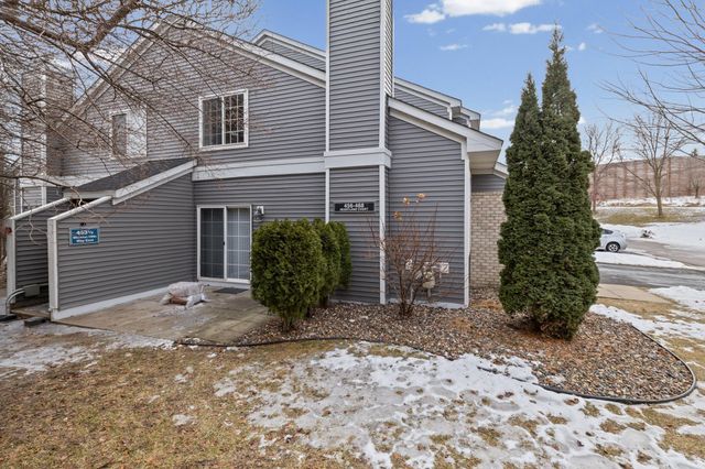 468 Heartland Court, Chanhassen, MN 55317