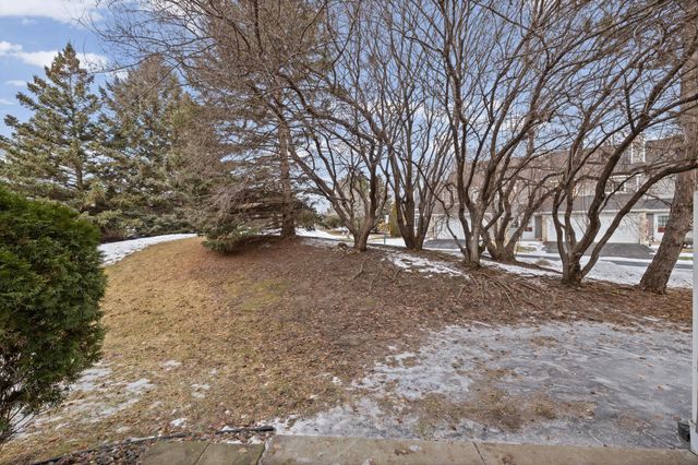 468 Heartland Court, Chanhassen, MN 55317