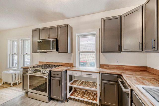 967 Cherokee Avenue, West Saint Paul, MN 55118