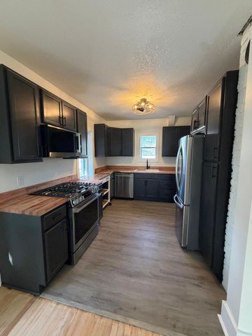 967 Cherokee Avenue, West Saint Paul, MN 55118