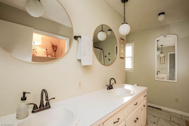 305 Carter Drive, Thomasville, NC 27360