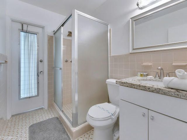 1250 Arthur Street, Hollywood, FL 33019