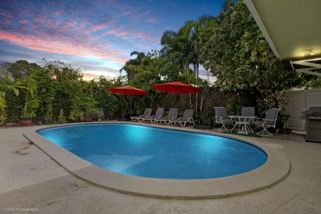 1250 Arthur Street, Hollywood, FL 33019