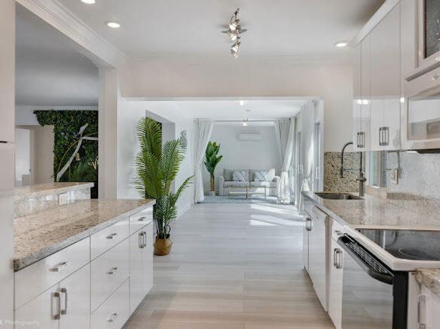 1250 Arthur Street, Hollywood, FL 33019