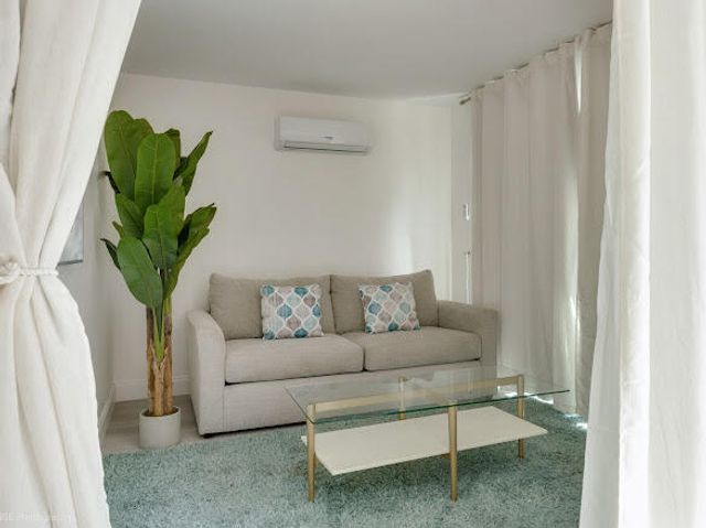 1250 Arthur Street, Hollywood, FL 33019