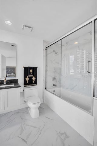 175 1ST STREET S 1008, St Petersburg, FL 33701