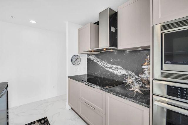 175 1ST STREET S 1008, St Petersburg, FL 33701