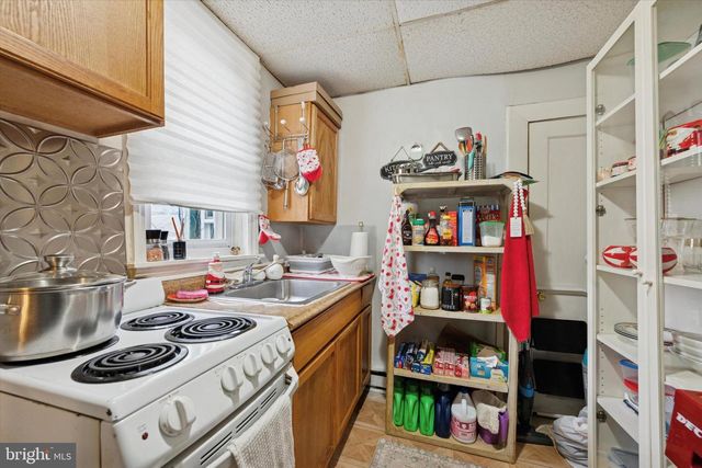 214-216 BEECH RD, Wallingford, PA 19086