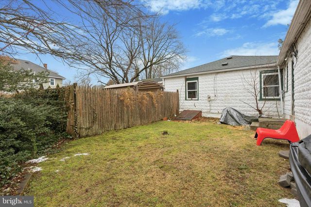 214-216 BEECH RD, Wallingford, PA 19086