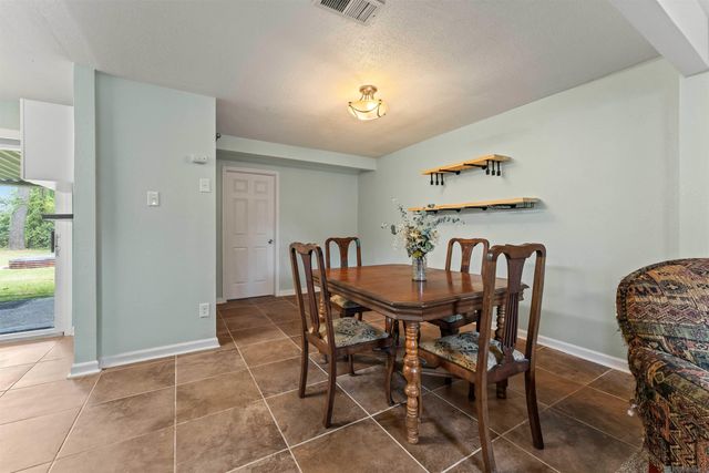 14265 Firethorn Dr, Baton Rouge, LA 70819