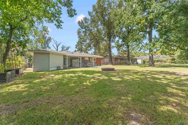 14265 Firethorn Dr, Baton Rouge, LA 70819
