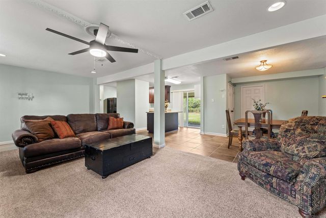 14265 Firethorn Dr, Baton Rouge, LA 70819