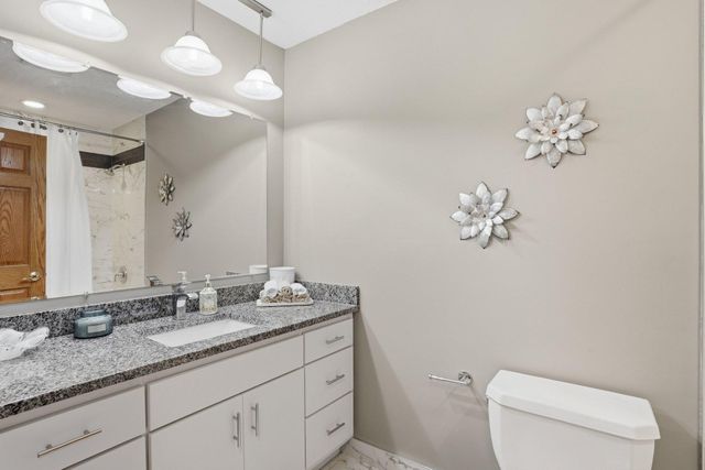 3938 Blackhawk Circle, Eagan, MN 55122