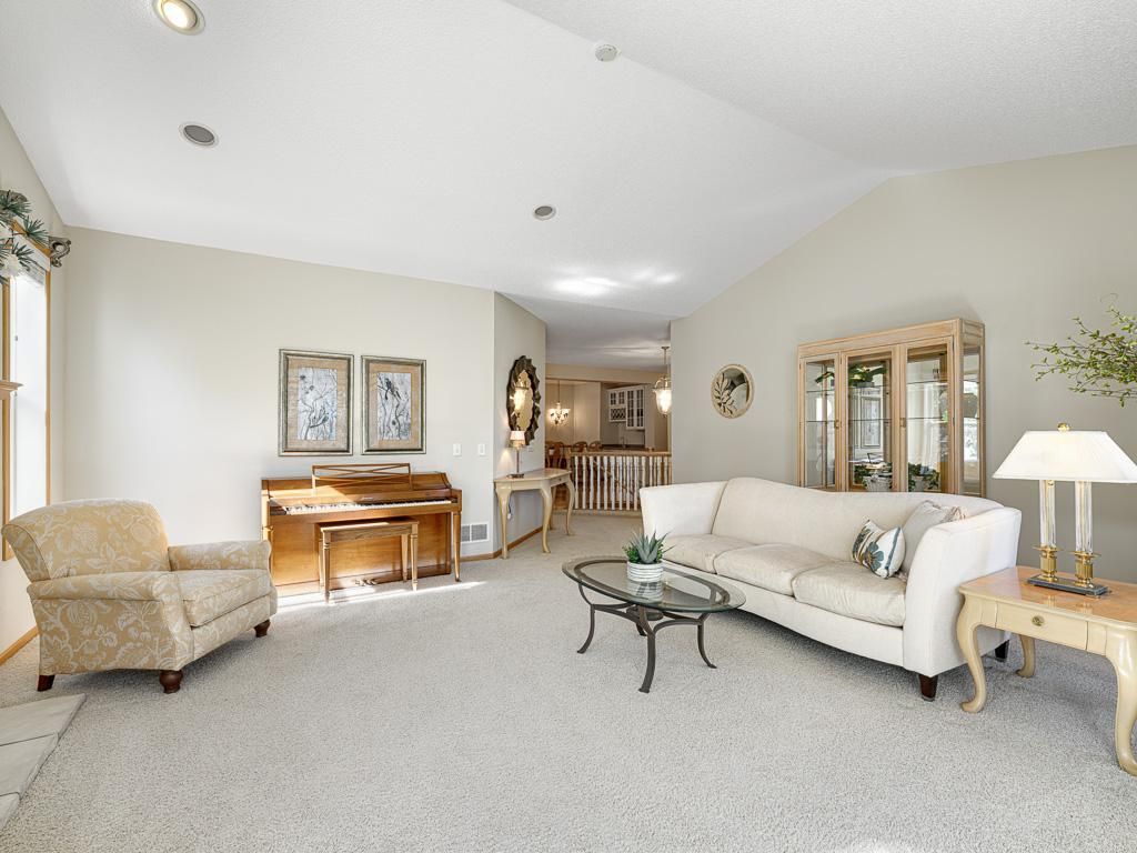 17533 Haralson Drive, Eden Prairie, MN 55347 — photo 4