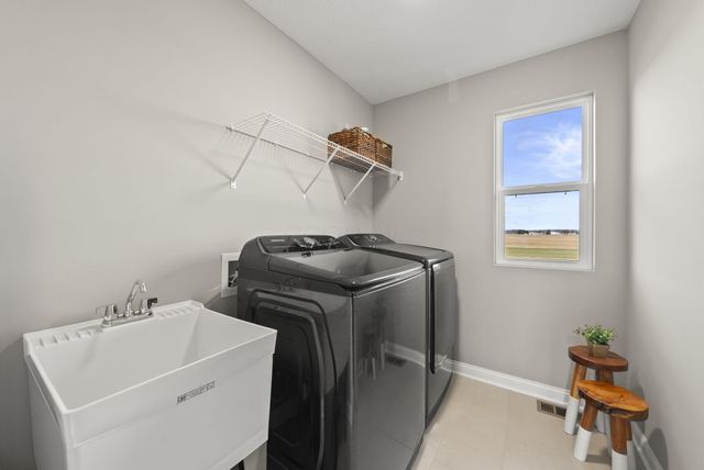 2053 Slippery Rail Drive, Plain City, OH 43064