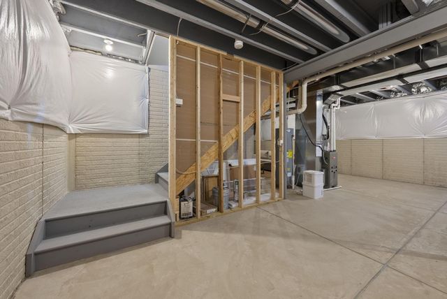 2053 Slippery Rail Drive, Plain City, OH 43064