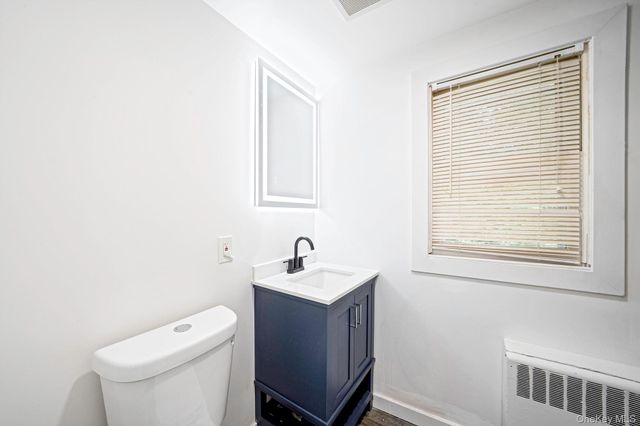 4 Oak Lane, Coram, NY 11727