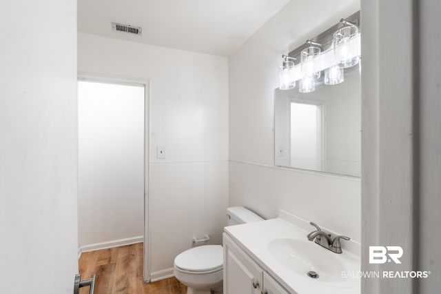 4060 Cresthaven Rd, Mobile, AL 36609