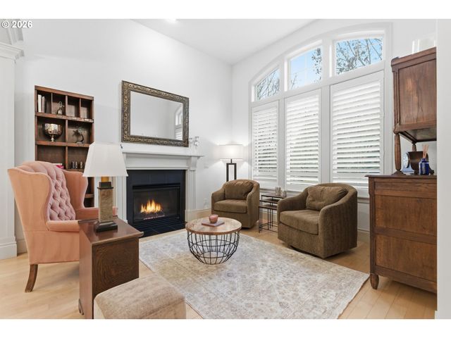 1645 Sw JOSHUA St, Portland, OR 97219