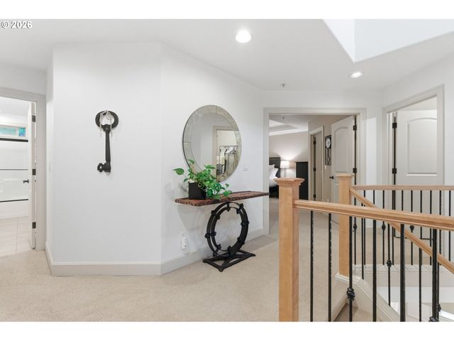 1645 Sw JOSHUA St, Portland, OR 97219