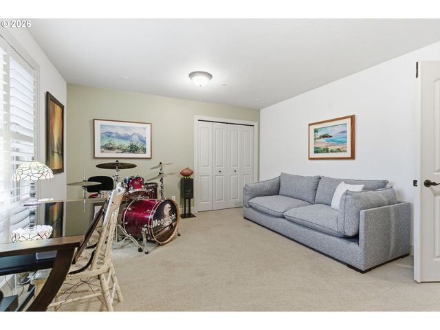 1645 Sw JOSHUA St, Portland, OR 97219