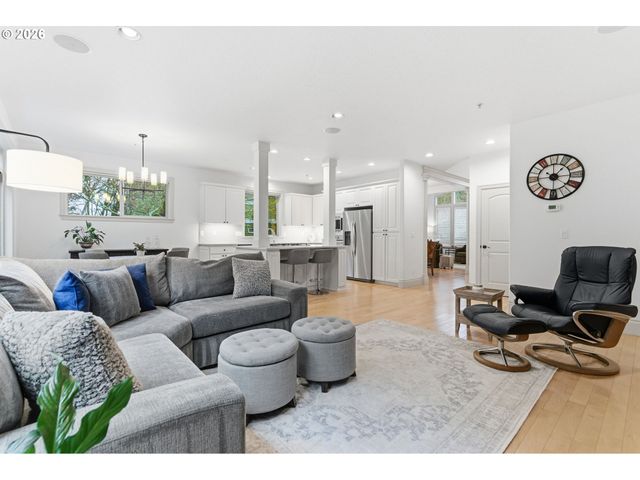 1645 Sw JOSHUA St, Portland, OR 97219