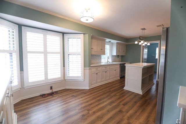 14319 W 80th Street, Lenexa, KS 66215