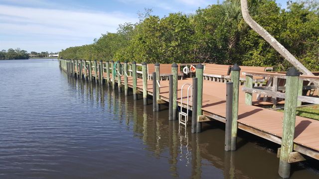 771 SW South River Drive 102, Stuart, FL 34997