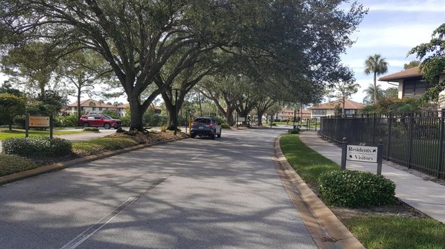 771 SW South River Drive 102, Stuart, FL 34997