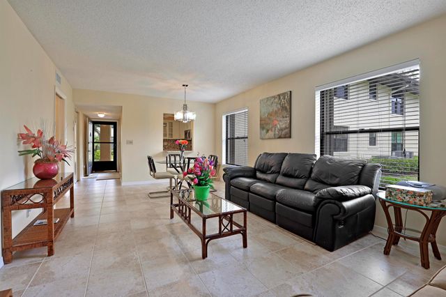 771 SW South River Drive 102, Stuart, FL 34997