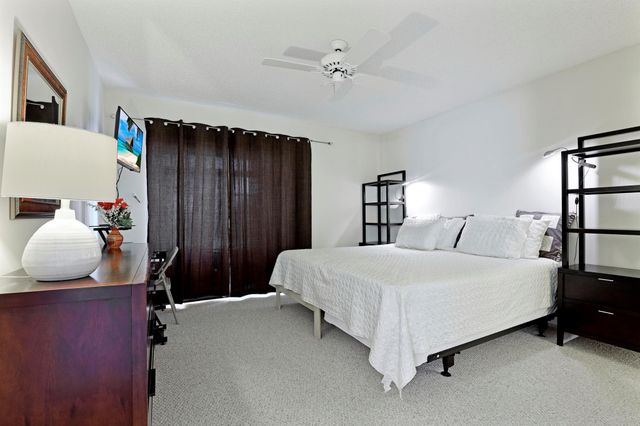 771 SW South River Drive 102, Stuart, FL 34997