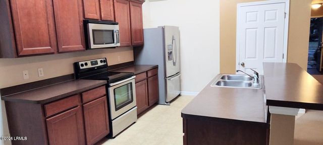 17 Harbison Place, Beaufort, SC 29906