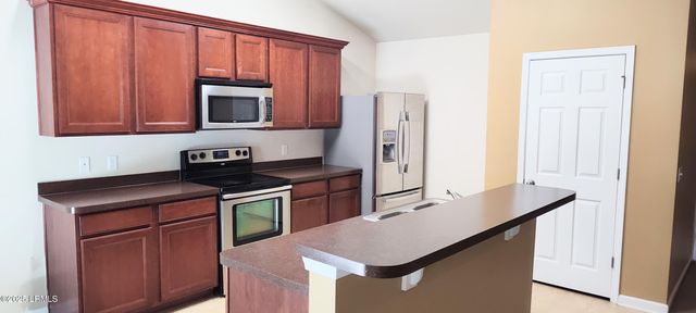 17 Harbison Place, Beaufort, SC 29906