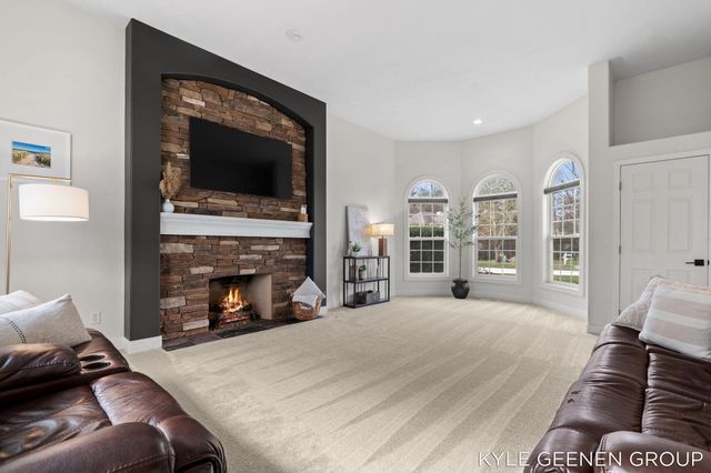 14717 Foxboro Court, Holland, MI 49424