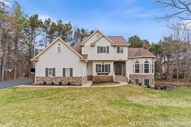 14717 Foxboro Court, Holland, MI 49424