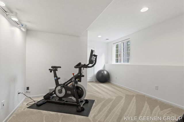 14717 Foxboro Court, Holland, MI 49424