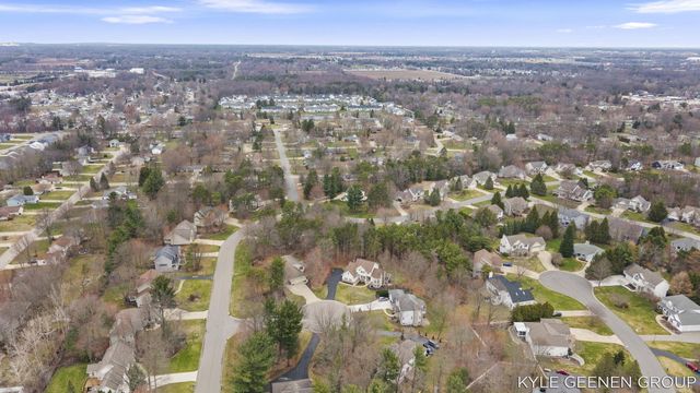 14717 Foxboro Court, Holland, MI 49424