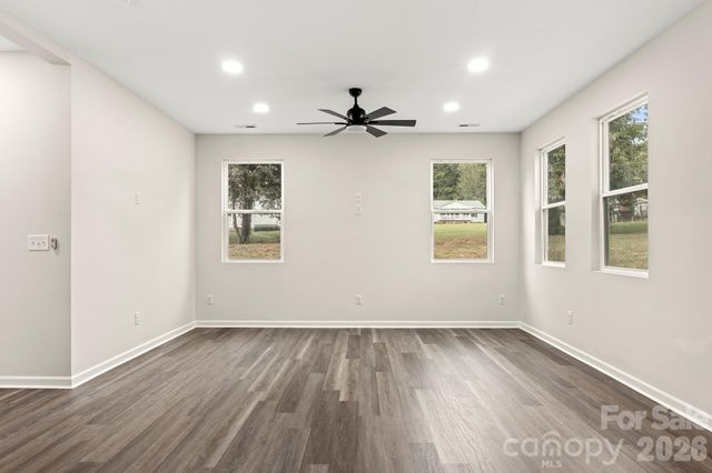 2005 Germany Drive, Dallas, NC 28034