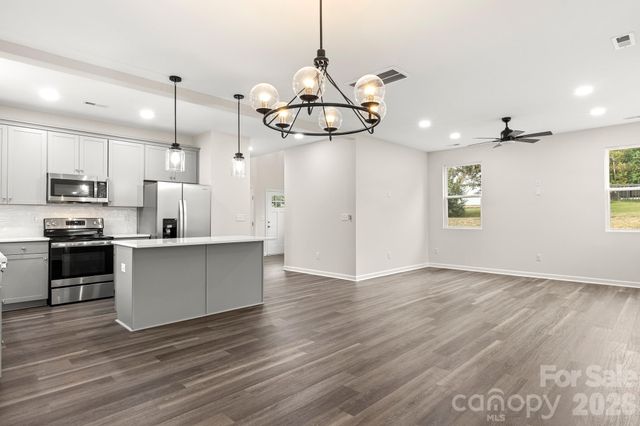 2005 Germany Drive, Dallas, NC 28034