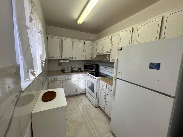 2840 Cynthia Lane 207, Lake Worth Beach, FL 33461