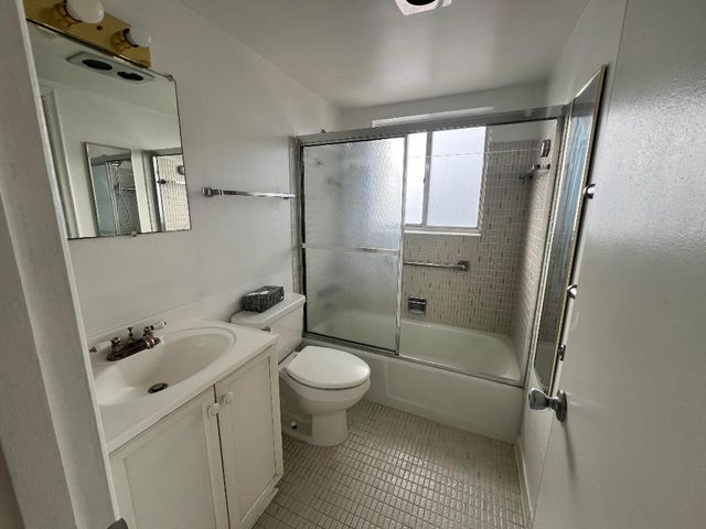 2840 Cynthia Lane 207, Lake Worth Beach, FL 33461