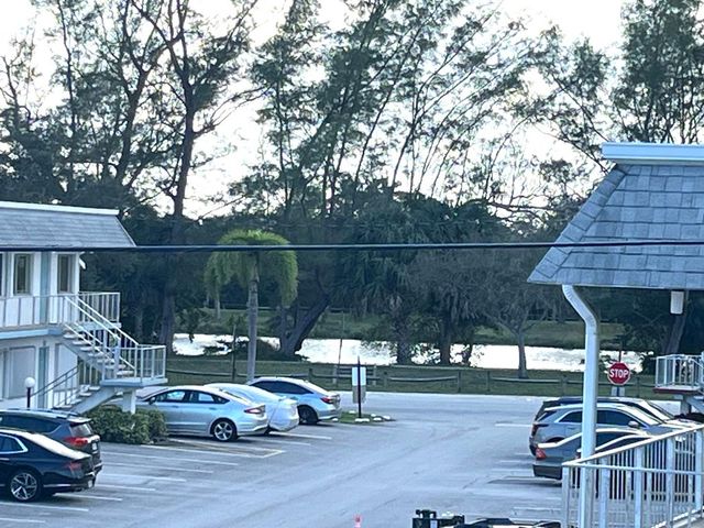 2840 Cynthia Lane 207, Lake Worth Beach, FL 33461